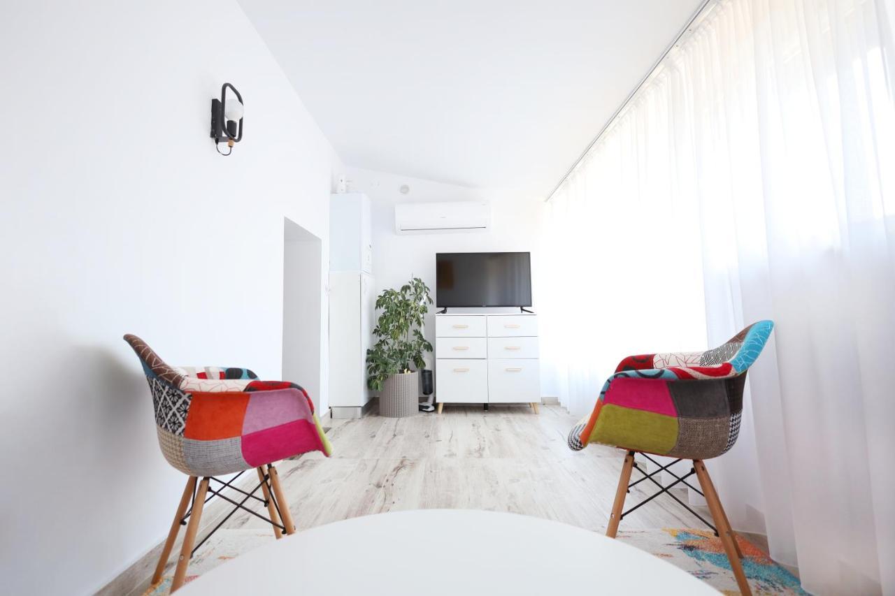 Apartament Patrick Гура Хуморулуй Екстериор снимка