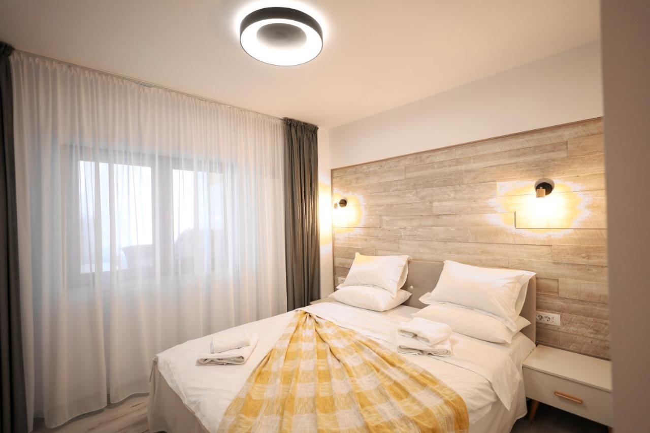 Apartament Patrick Гура Хуморулуй Екстериор снимка