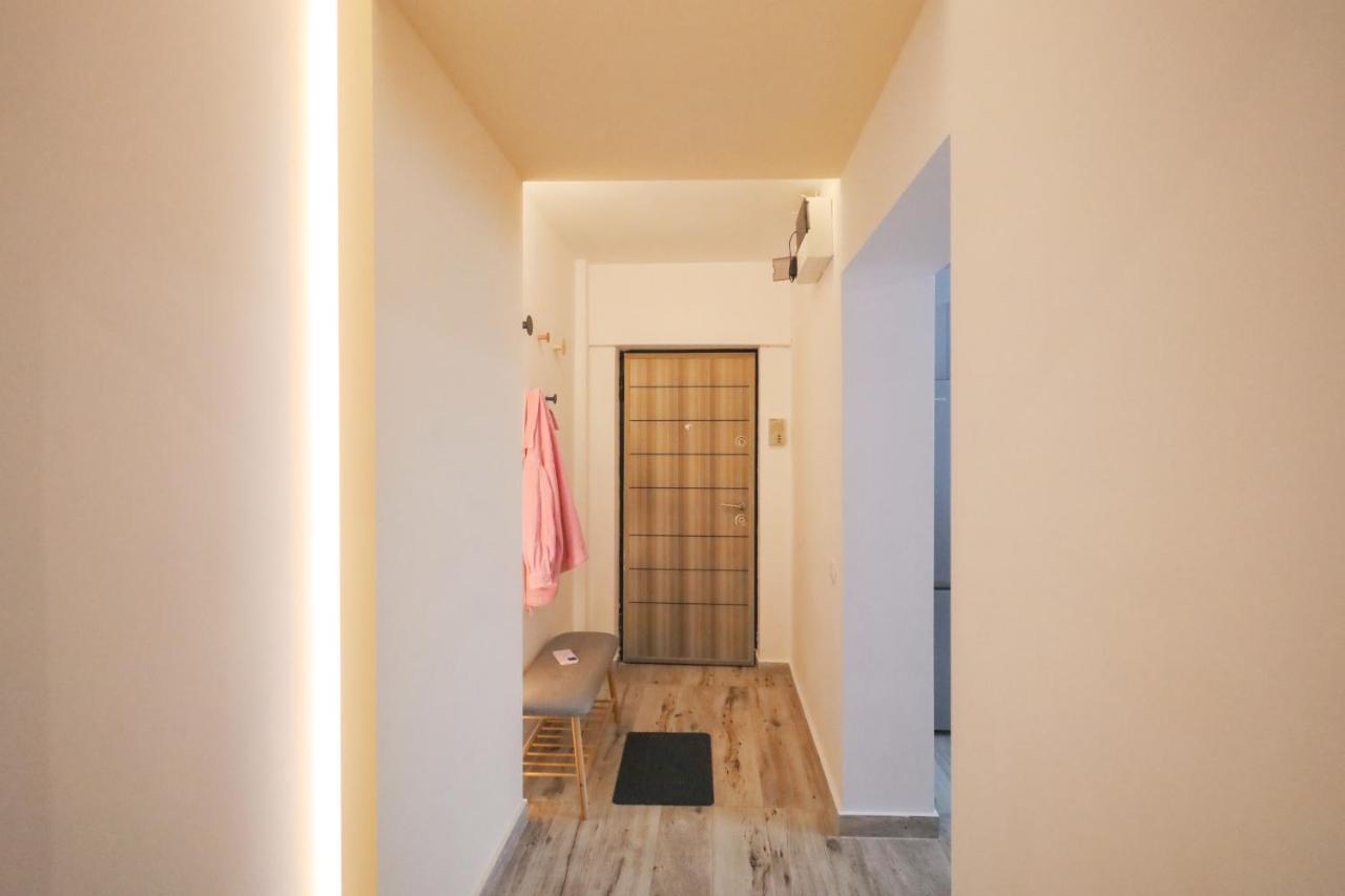 Apartament Patrick Гура Хуморулуй Екстериор снимка
